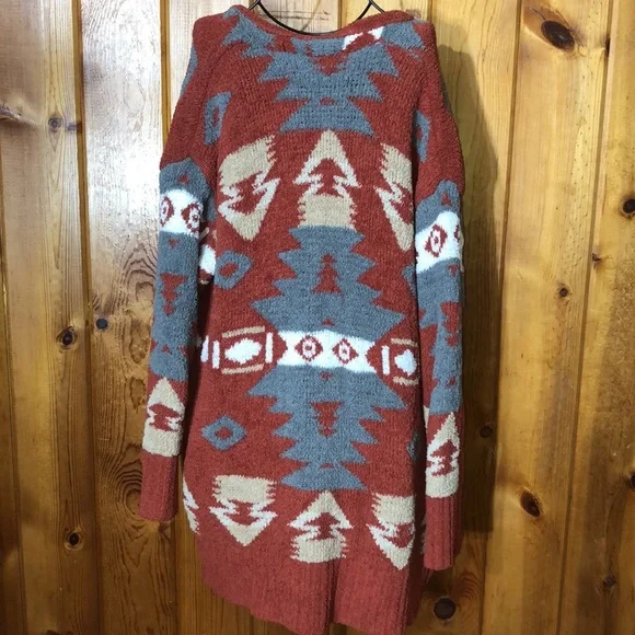 Warm and cozy life style Aztec cardigan orange/gray size medium fuzzy top​ - Picture 5 of 5
